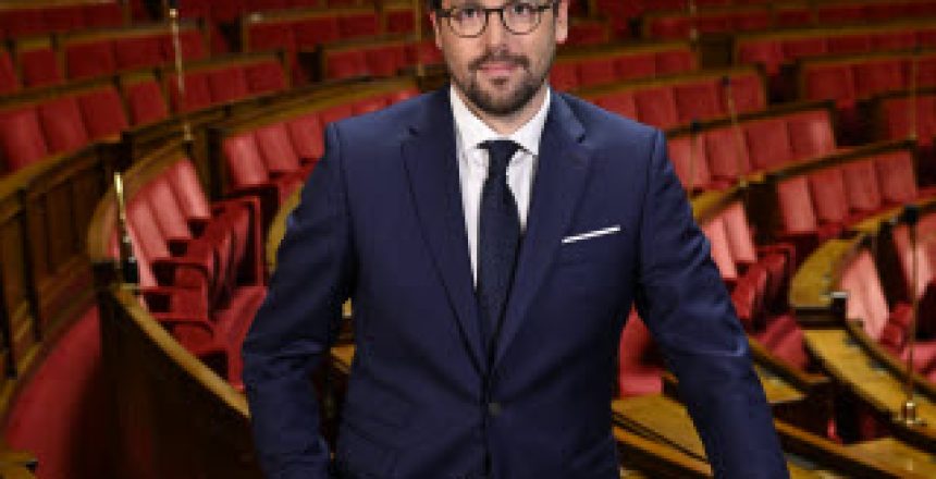 09 juillet 2024 : M. Benjamin Lucas, député de la 8e circonscription des Yvelines (78), dans l’hémicycle. XVIIe législature