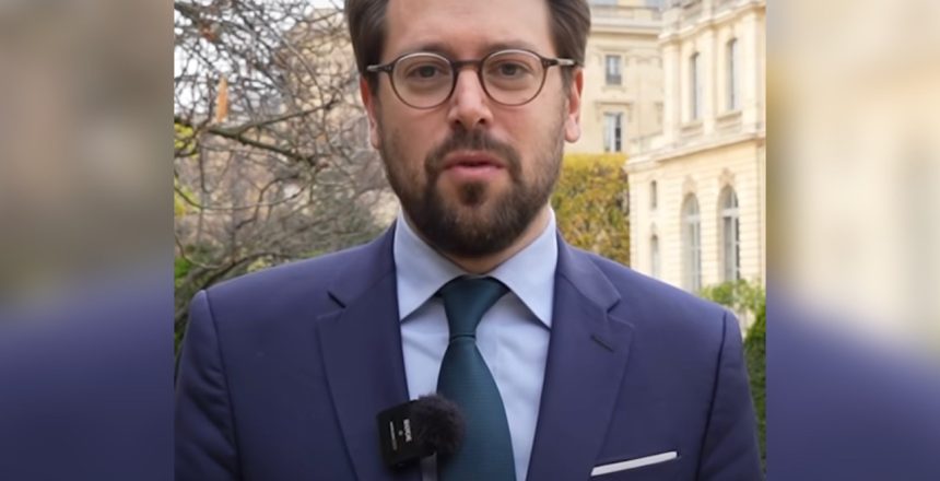 FE1F4882-E876-4726-B61E-FEEB57B93811